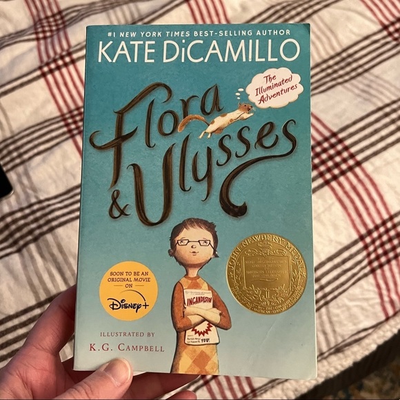 ⭐️ Set of (2) Flora & Ulysses by Kate DiCamillo ⭐️ - Picture 2 of 4